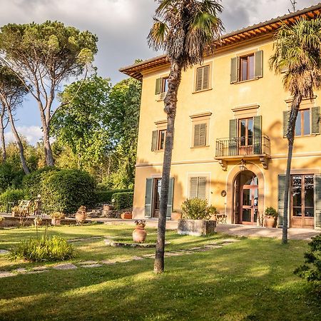 Hotel Ristorante Casa Volpi อาเรซโซ ภายนอก รูปภาพ
