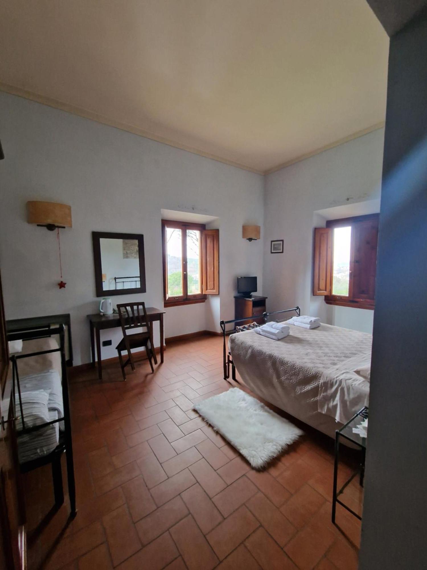 Hotel Ristorante Casa Volpi อาเรซโซ ภายนอก รูปภาพ