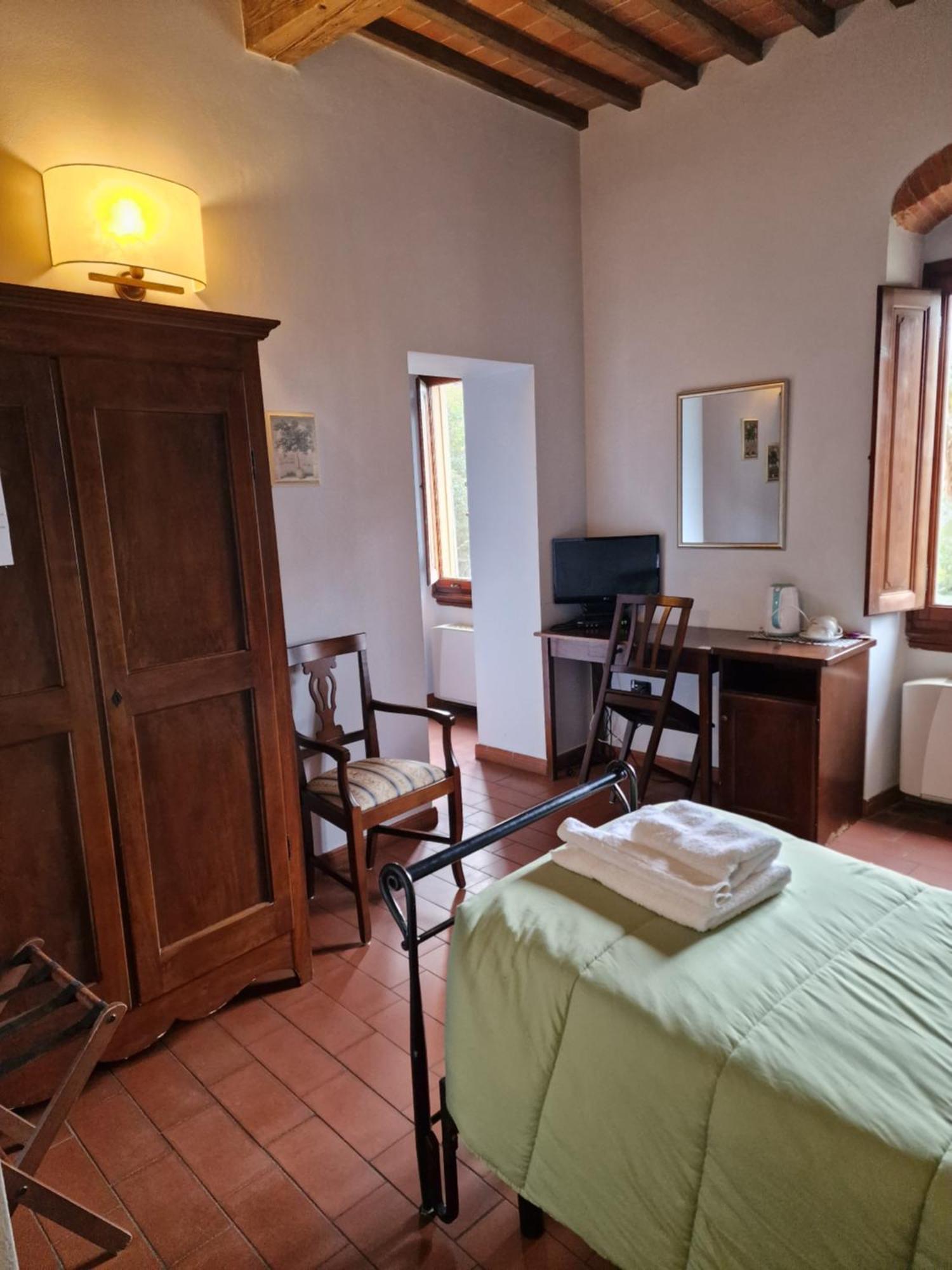 Hotel Ristorante Casa Volpi อาเรซโซ ภายนอก รูปภาพ