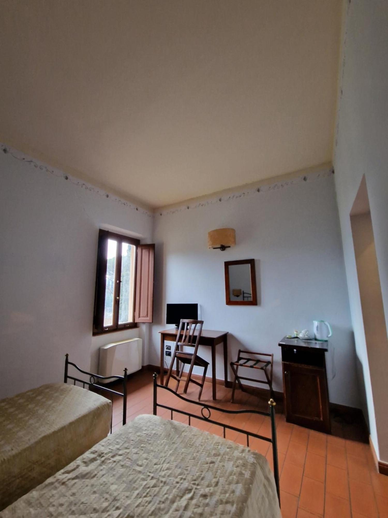 Hotel Ristorante Casa Volpi อาเรซโซ ภายนอก รูปภาพ