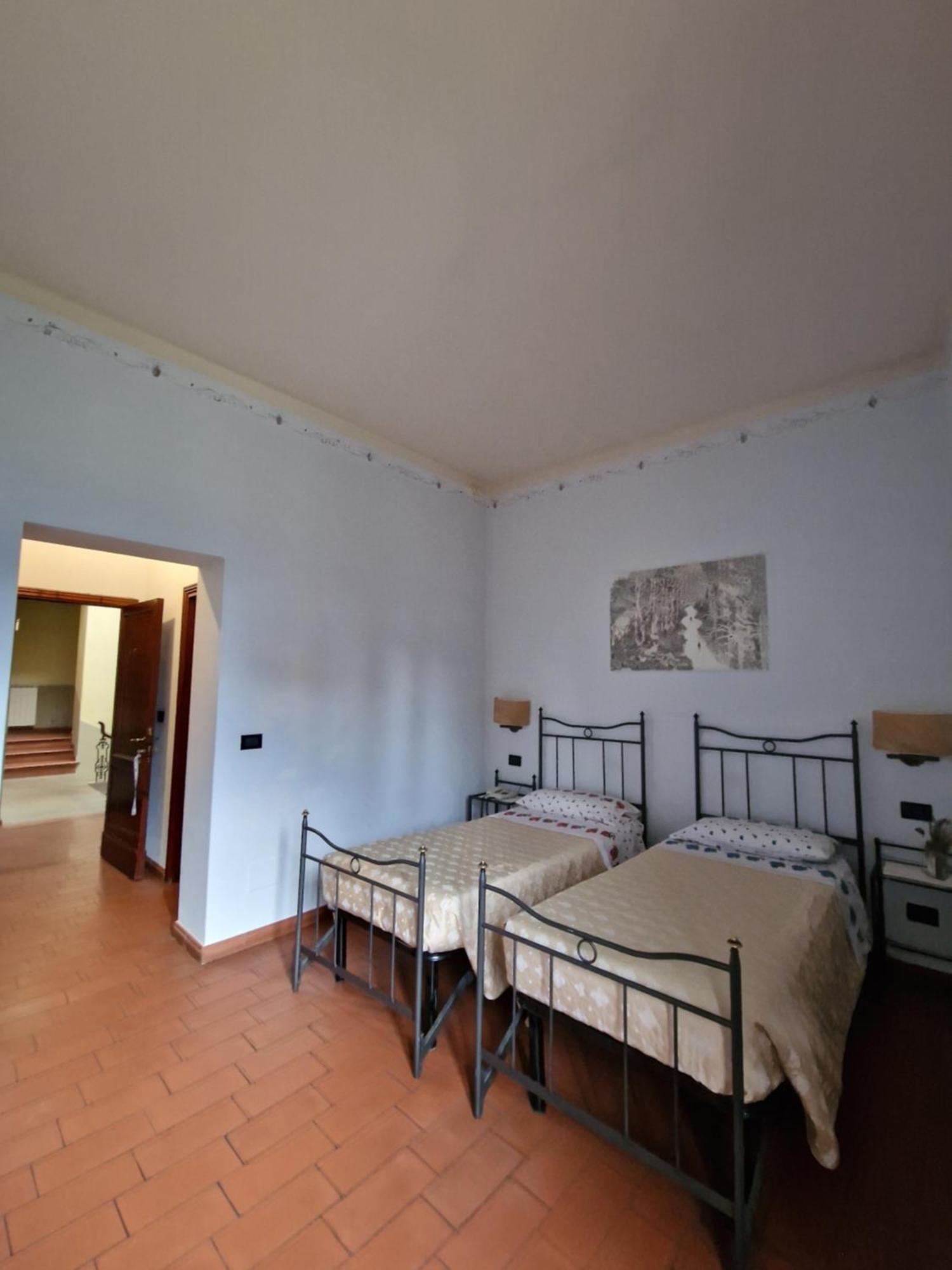 Hotel Ristorante Casa Volpi อาเรซโซ ภายนอก รูปภาพ