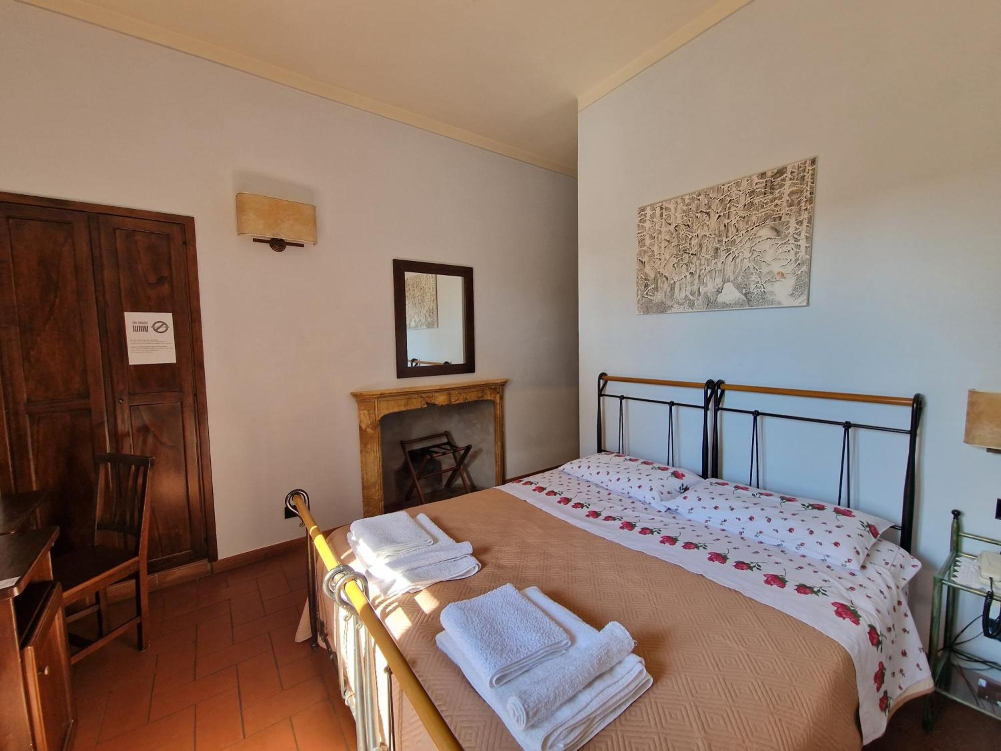 Hotel Ristorante Casa Volpi อาเรซโซ ภายนอก รูปภาพ
