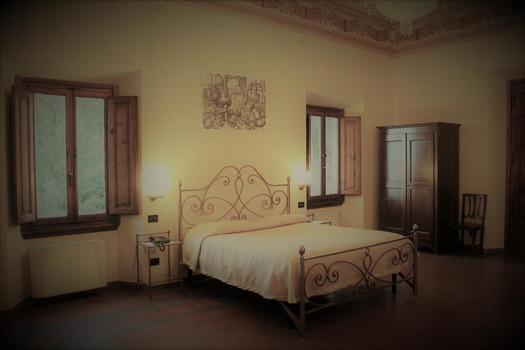 Hotel Ristorante Casa Volpi อาเรซโซ ภายนอก รูปภาพ