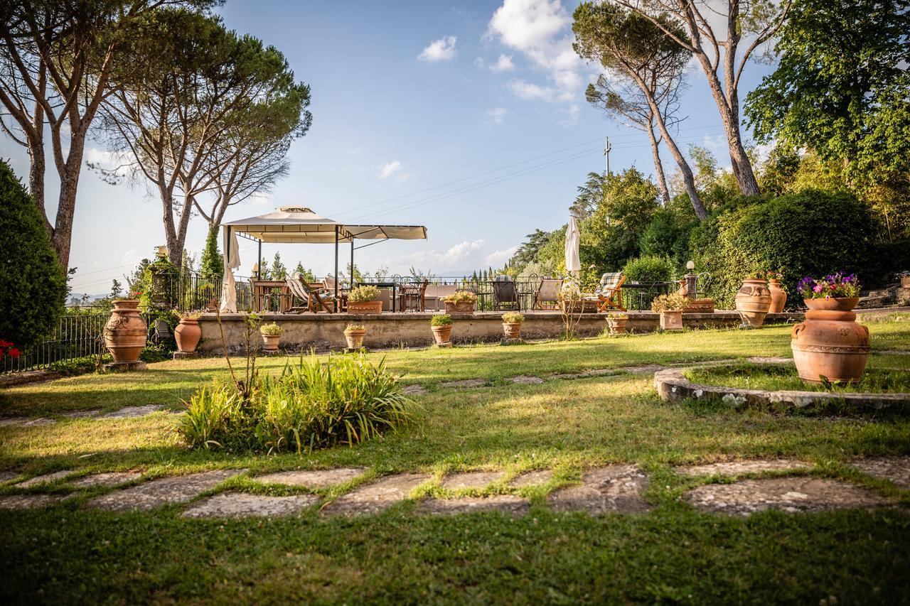 Hotel Ristorante Casa Volpi อาเรซโซ ภายนอก รูปภาพ
