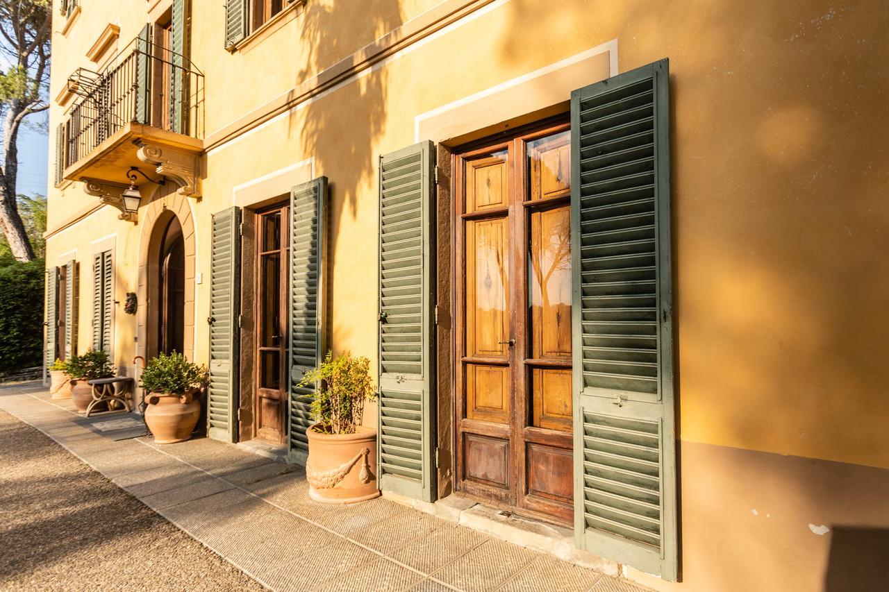 Hotel Ristorante Casa Volpi อาเรซโซ ภายนอก รูปภาพ