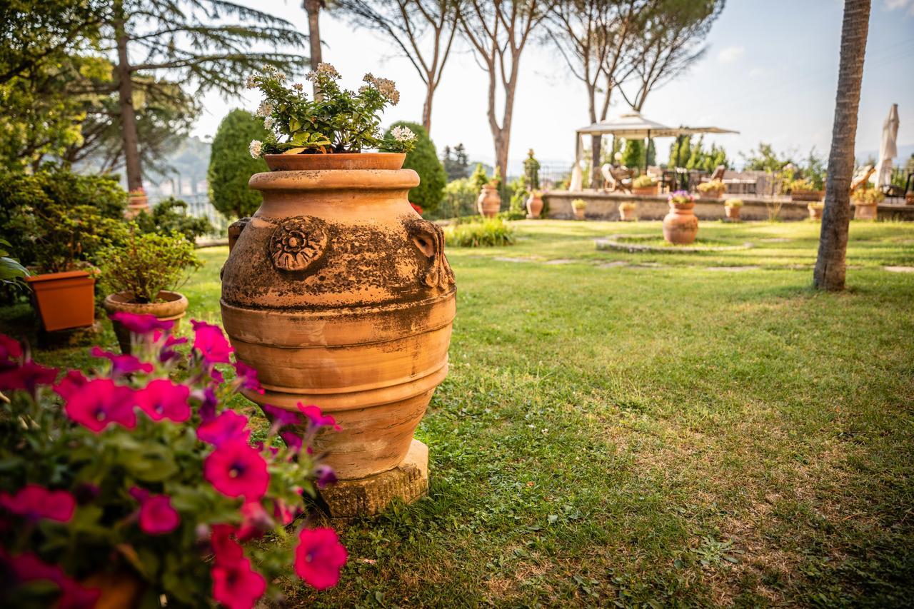Hotel Ristorante Casa Volpi อาเรซโซ ภายนอก รูปภาพ