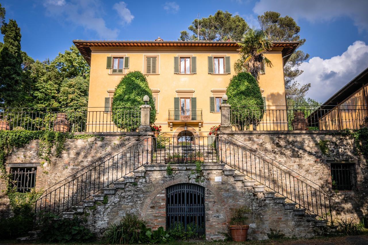 Hotel Ristorante Casa Volpi อาเรซโซ ภายนอก รูปภาพ